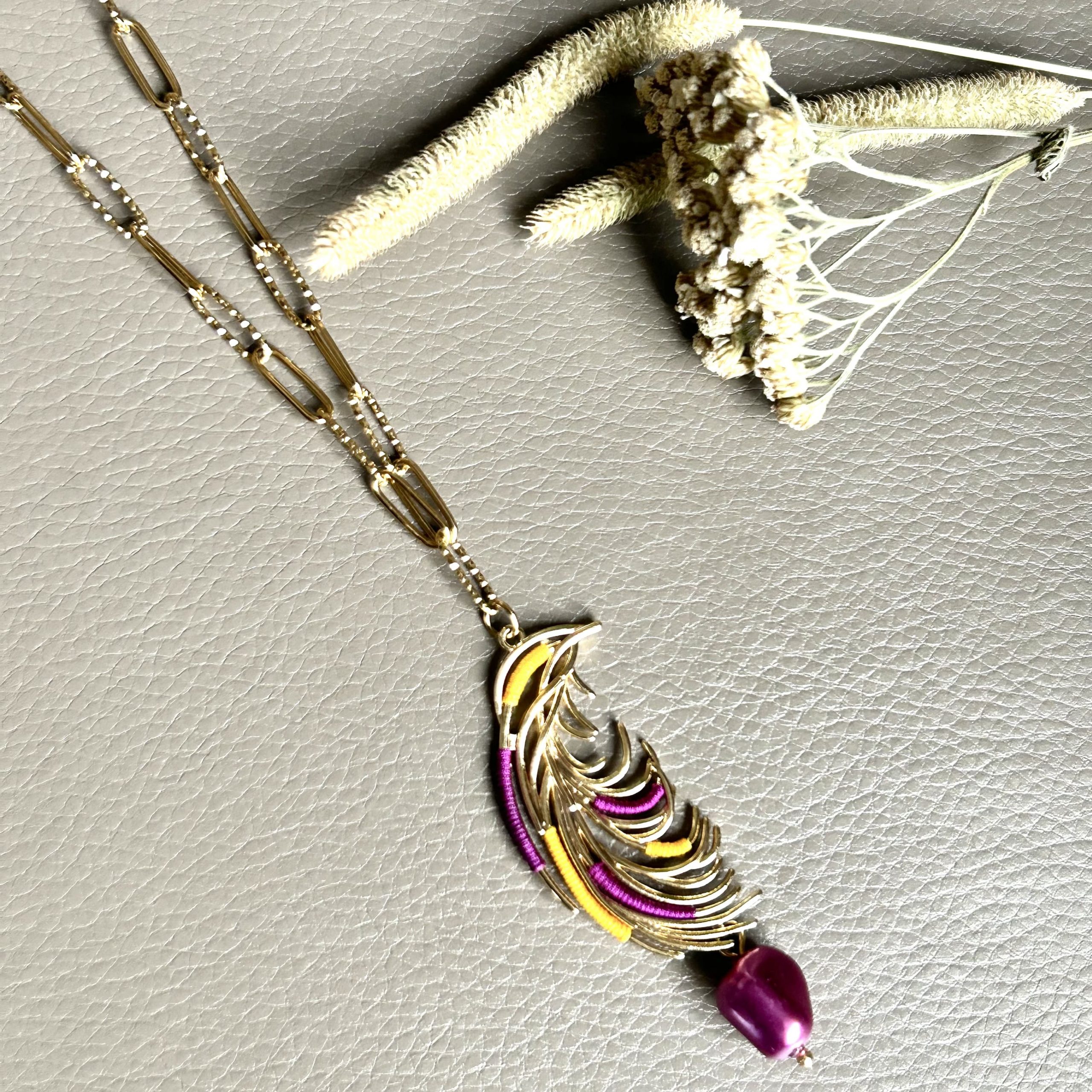 Feuille du bonheur collier