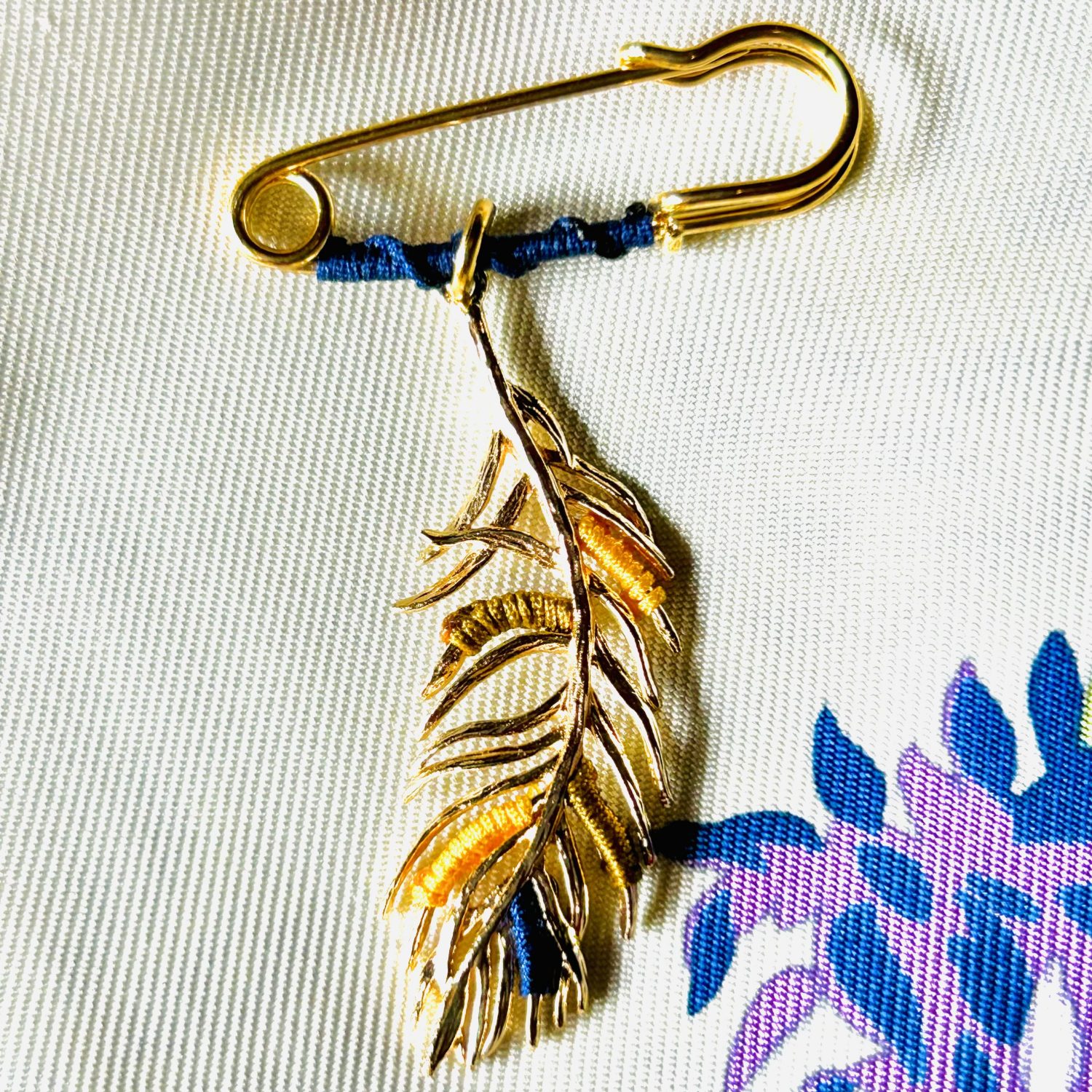 Broche Feuille du jour