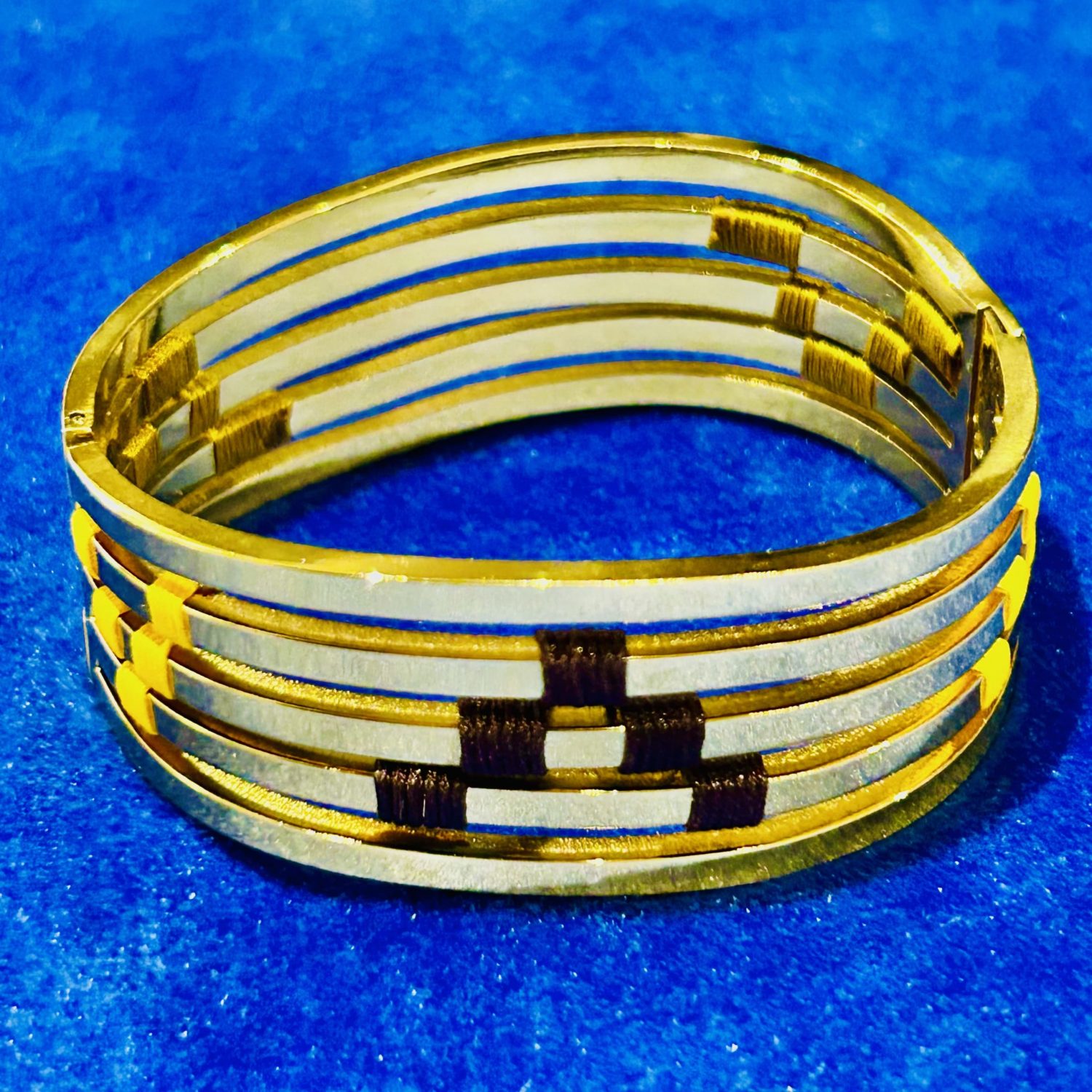 Manchette Ligne géométrique